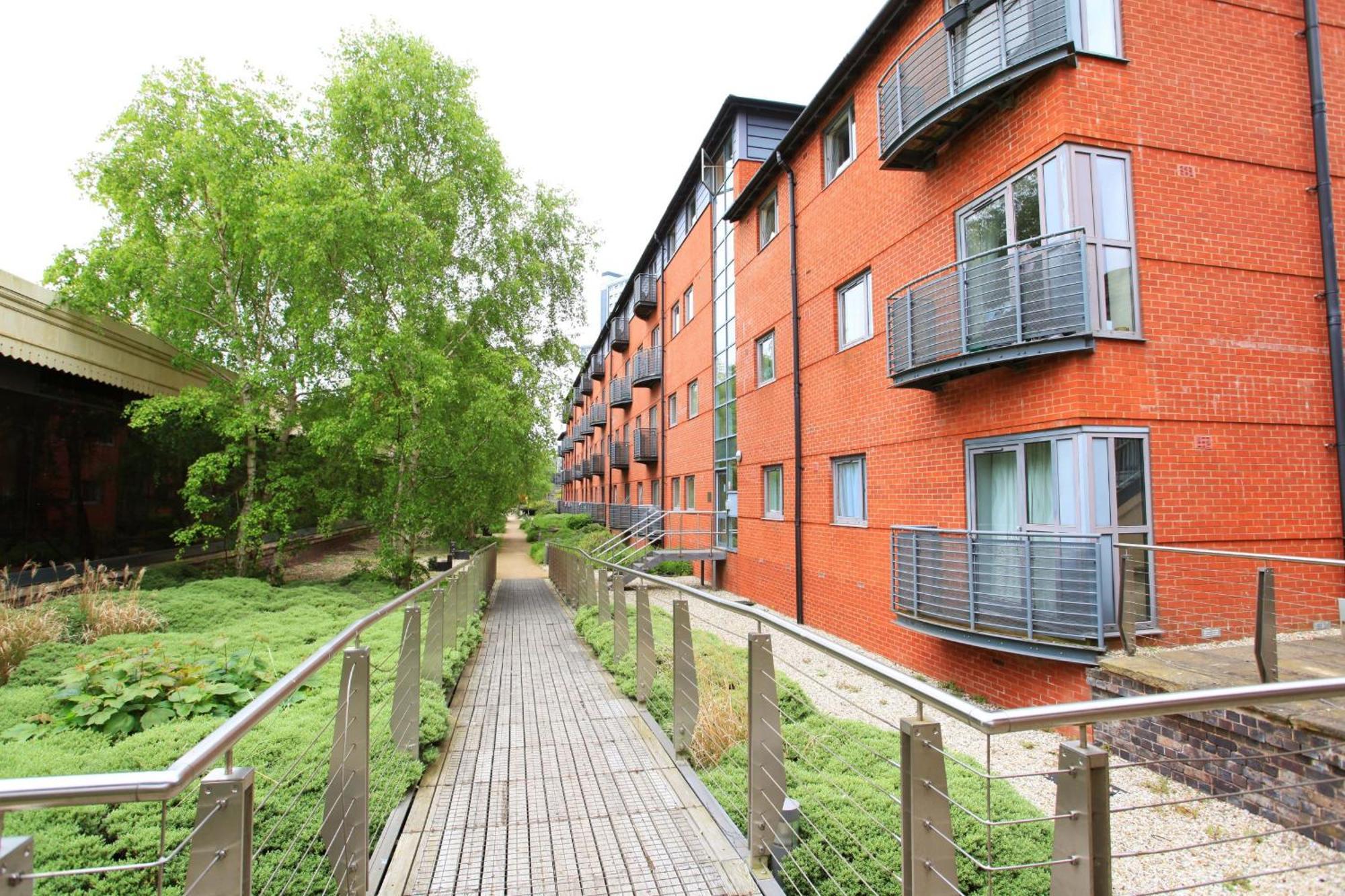 Broad Gauge Apartments ウォルヴァーハンプトン エクステリア 写真
